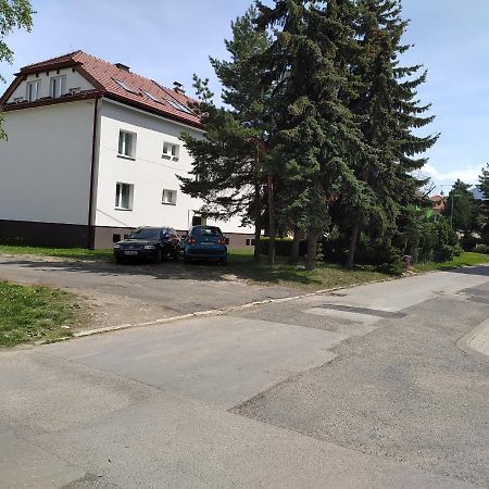 Liptovský Mikuláš Apartman Fillomena מראה חיצוני תמונה